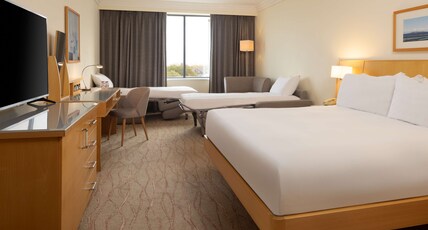 Hilton Dublin Airport Room Type - KING RM W TWO SGL SOFA BED