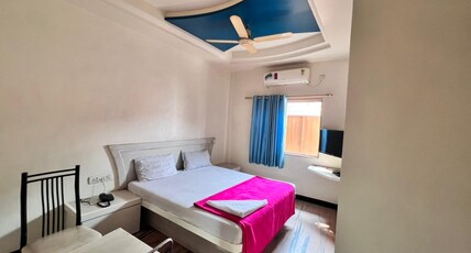 HOTEL SAUDAGAR RESTAURANT AND LODGING Room Type - Deluxe AC Room
