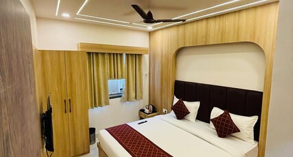 Hotel Anju Villa 1minutes walk to Kashi Vishwanath Temple Room Type - Deluxe AC Room