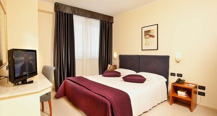 Best Western Blu Hotel Roma Room Type - 1 King Bed, Non-Smoking