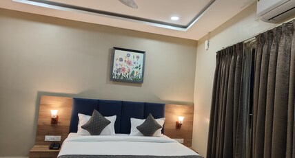 Hotel Pearl Heights Room Type - Executive Room