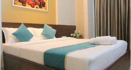 StayBird - Icon Bliss, An Apartment Hotel Room Type - Independent Premium (2X) AC Room With A Balcony with attached washroom (Part of 2bhk Apartment)