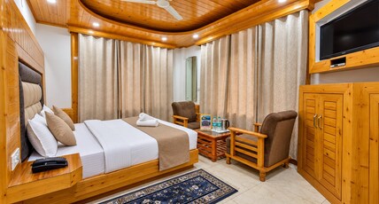 Hotel Sun Light - Near Mall Road Room Type - Mini Suite Room Open Terrace Hotel Sun Light - Near Mall Road Room Type - Mini Suite Room Open Terrace