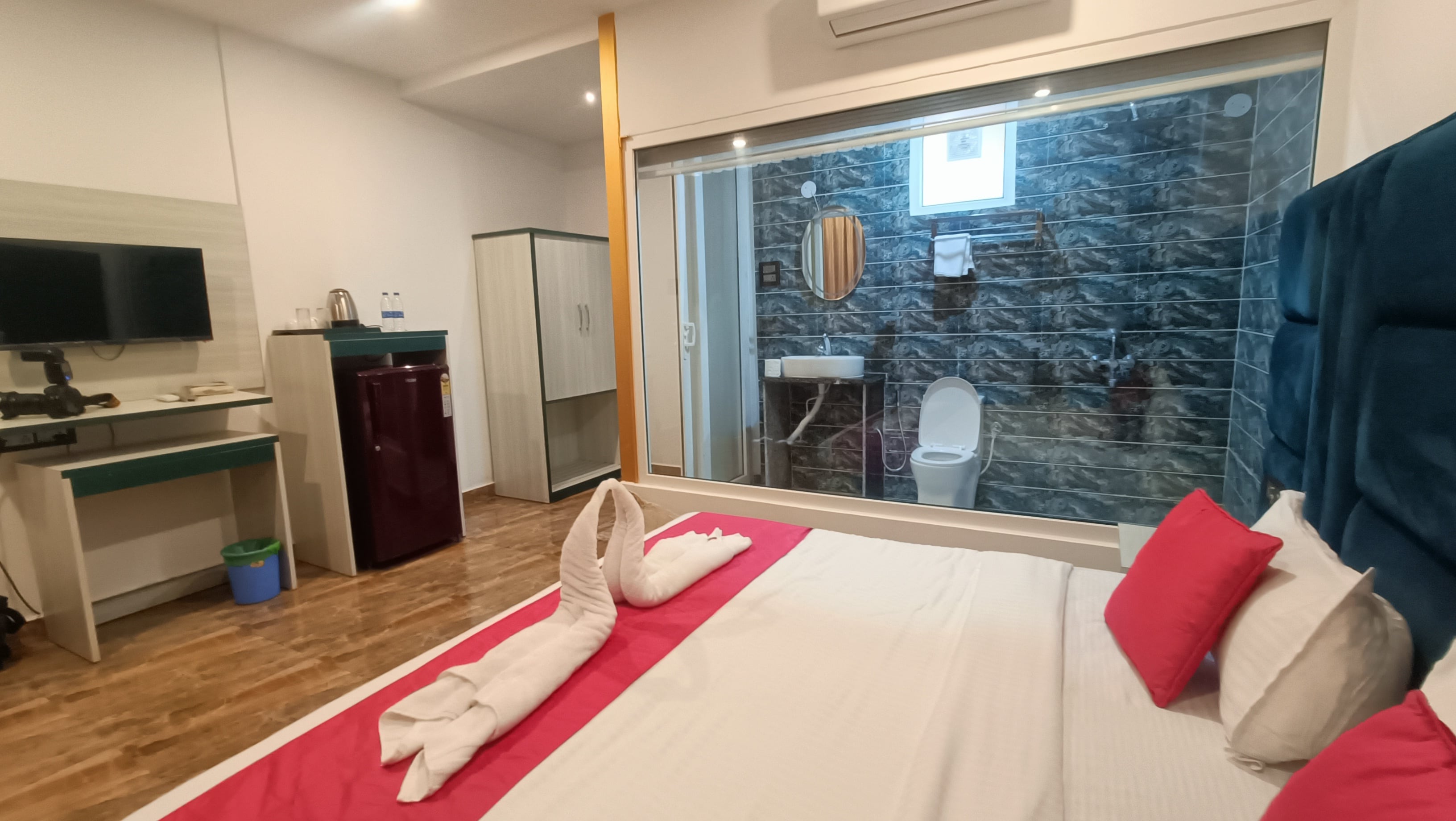 36 Yard Beach Cottages Arambol - Tap to explore photos