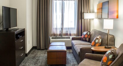 Staybridge Suites North Jacksonville, an IHG hotel Room Type - 1 Kng and 2 Full Beds 2 Bdrm Ste Access