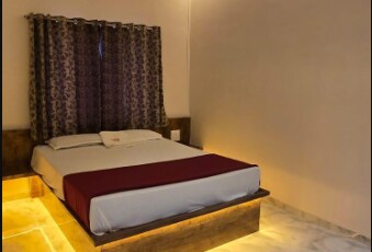 Gurukrupa Darshan Hotel Room Type - Deluxe Room Non AC Room