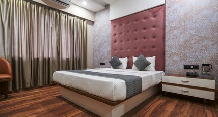 HOTEL MIRACLE Room Type - Deluxe Room