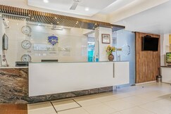 Townhouse The Upper Room Near Pune Airport