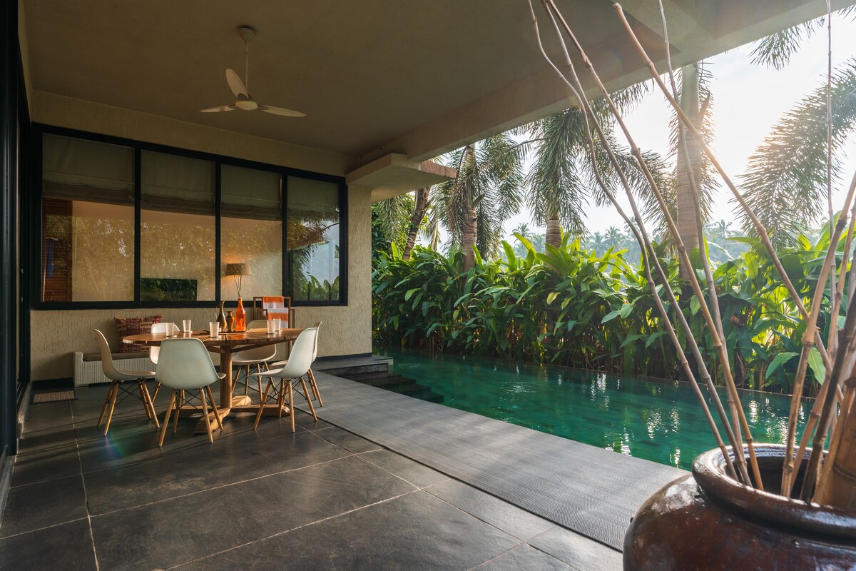 Hireavilla | PuraVida (I)-Luxury 5BHK Villa, Private pool, Anjuna - Tap to explore photos