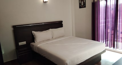 Landy Queen Homestay | Rooms & Caretaker Room Type - Queen Deluxe with balcony Landy Queen Homestay | Rooms & Caretaker Room Type - Queen Deluxe with balcony