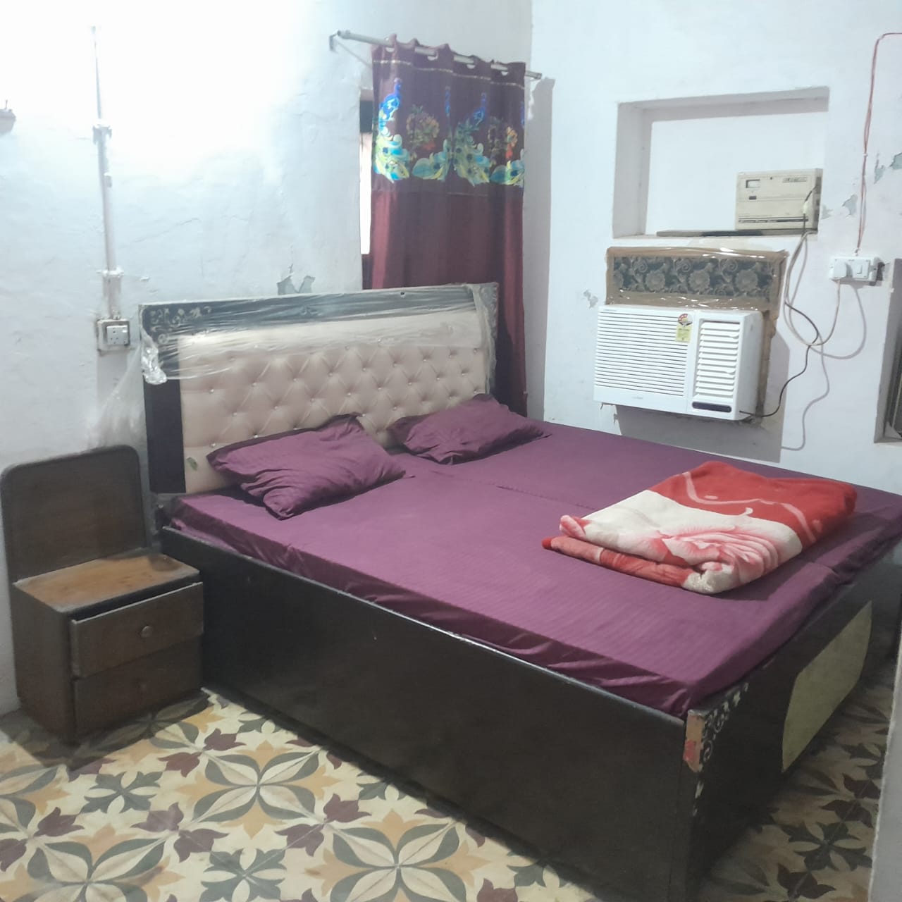 Sakshi Gopal - Tap to explore photos