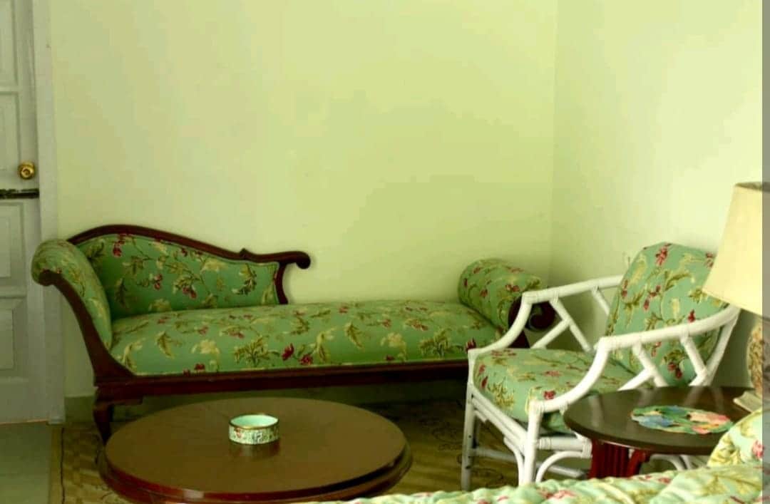 Oasis B&B - Tap to explore photos