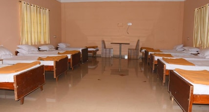 KSTDC Hotel Mayura Bharachukki Shivanasamudra Room Type - Family Room of 10 beds KSTDC Hotel Mayura Bharachukki Shivanasamudra Room Type - Family Room of 10 beds