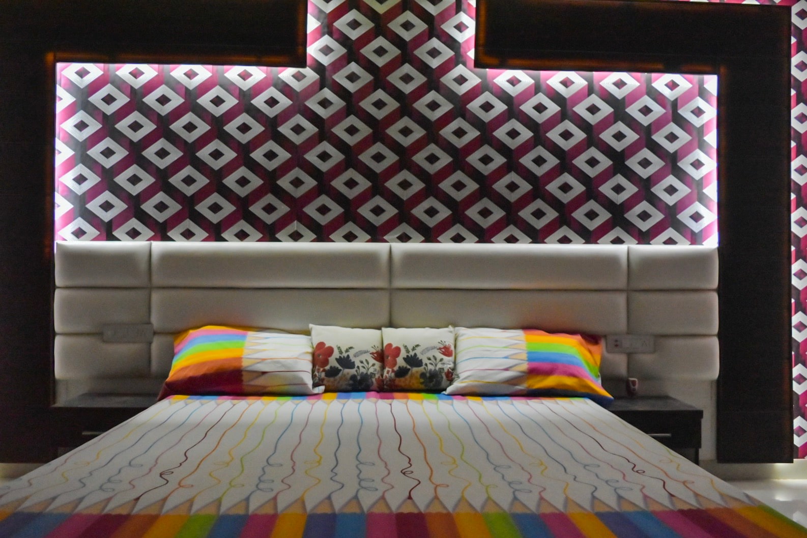 Baba Home Stay(Luxury Rooms) - Tap to explore photos
