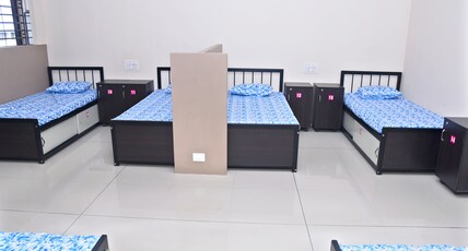 Dwarka Yatri Niwas Room Type - Single Bed Dormitory 2