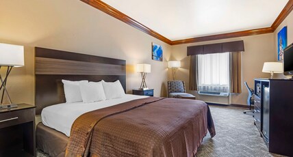 Best Western Fort Worth Inn & Suites Room Type - 1 King Bed, Non-Smoking, Flat Screen Television, Microwave And Refrigerator, Full Breakfast