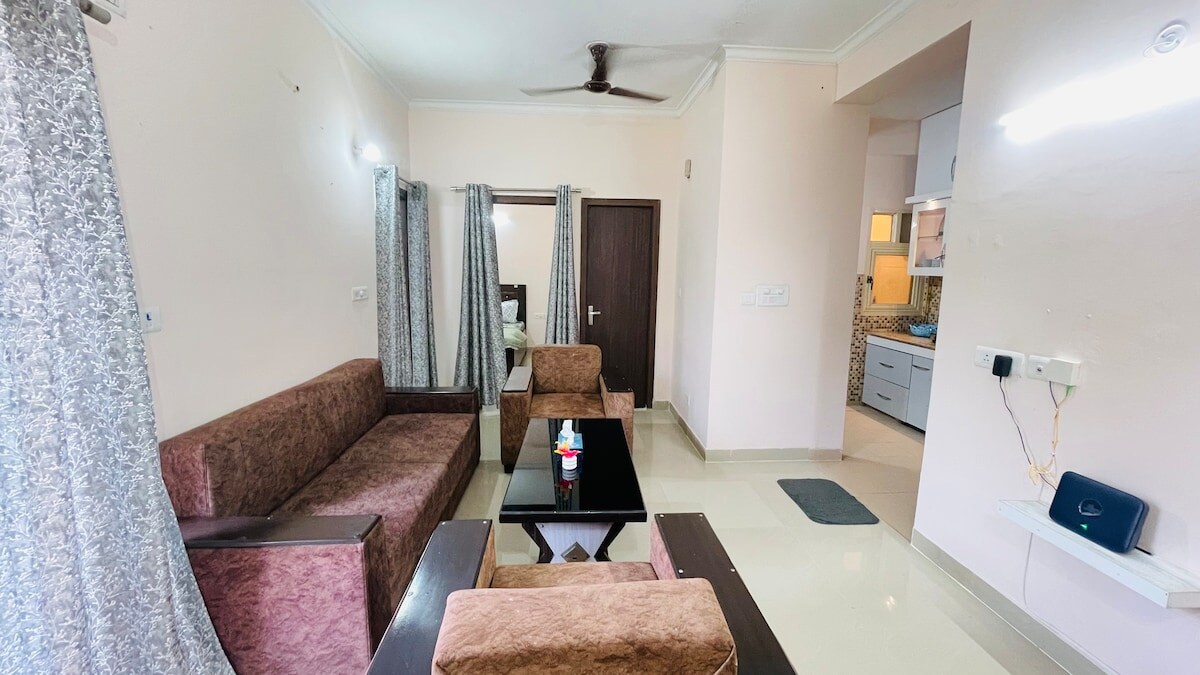 Leafora Modern Boutique Apartment Lucknow - Tap to explore photos