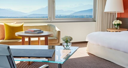 InterContinental GENEVE Room Type - Junior Suite Lake View