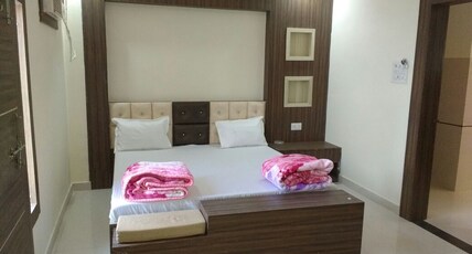 AADITYA GUEST HOUSE Room Type - Super Deluxe AC