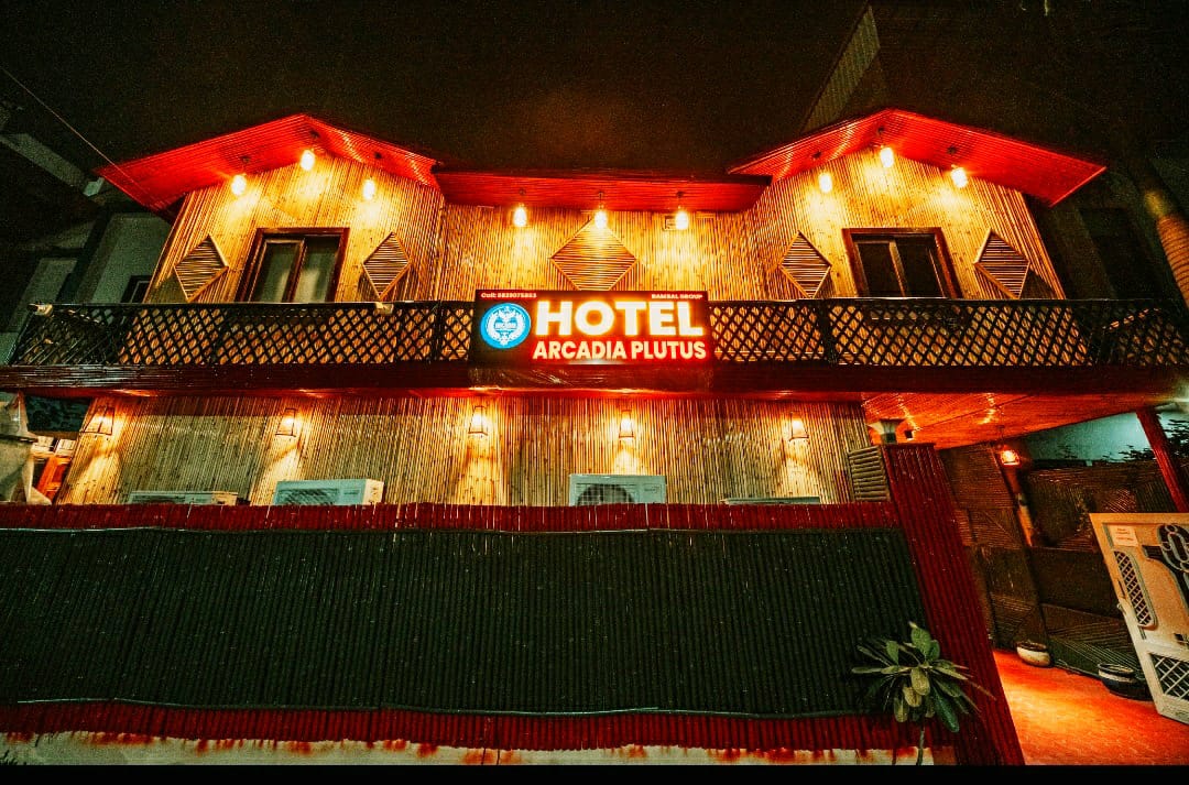 Hotel Bamboo Castle - Tap to explore photos