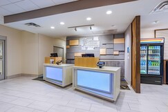 Holiday Inn Express & Suites Elkhart North