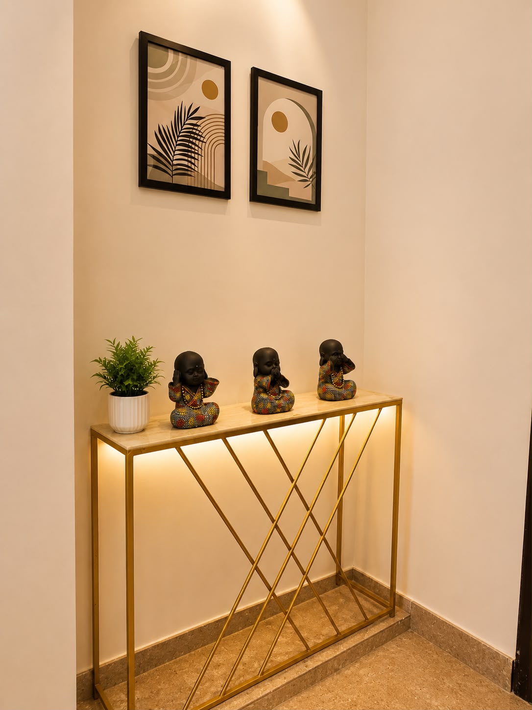 Cloud9 Entire 3BHK Apartment - Tap to explore photos