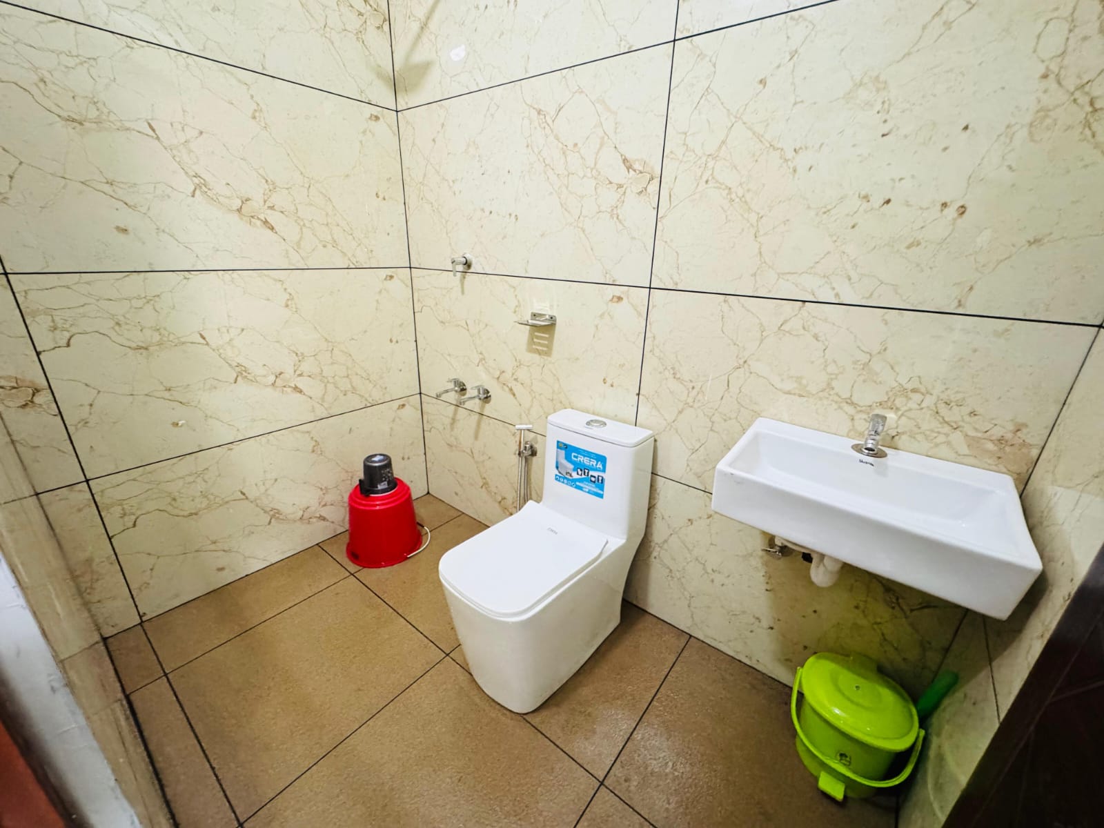 Eden Homestay 6 Rooms - Tap to explore photos