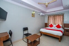 Hotel O White Fort Near Lalbagh Botanical Garden