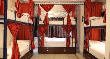 Hostel FunkyBunky Udaipur Room Type - 8 Bunk Beds in Mixed Dormitory Room