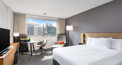 Novotel Sydney on Darling Harbour Room Type - Executive Room, 1 Queen Bed, Darling Harbour Facing Novotel Sydney on Darling Harbour Room Type - Executive Room, 1 Queen Bed, Darling Harbour Facing