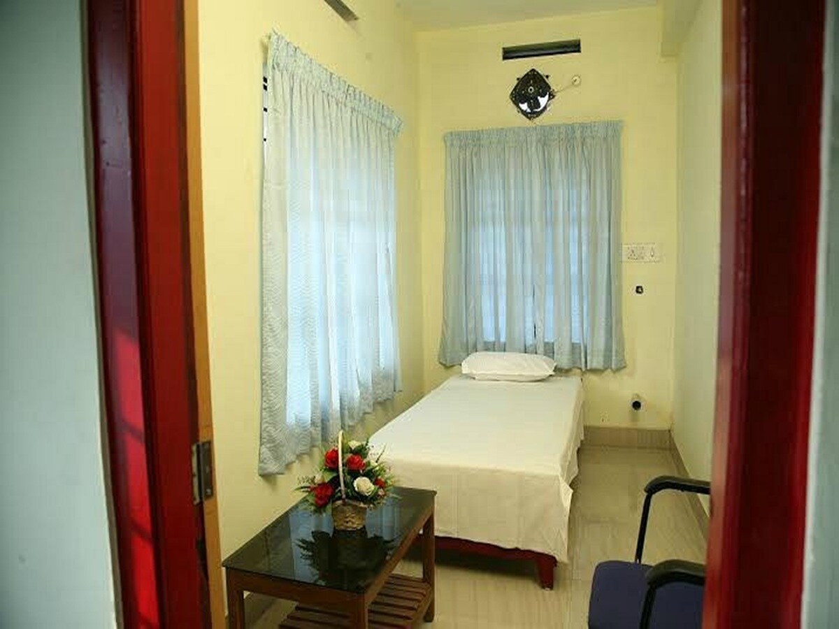 Orma Tourist Home - Tap to explore photos