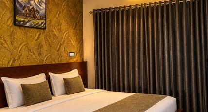 Blue Lake Room Type - Deluxe Room with Mountain View