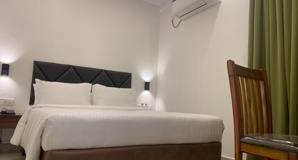 Hotel Le Granduer Room Type - Standard Room