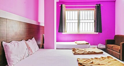 Sapphire Inn Room Type - Deluxe Triple Bed Room Non AC