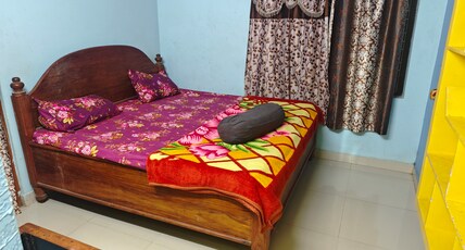 Hotel Balaji Residency Room Type - Standard Room with Queen Bed