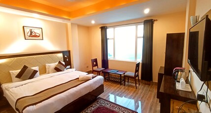 Garden Retreat Hotel Room Type - Super Deluxe (Mountain view)