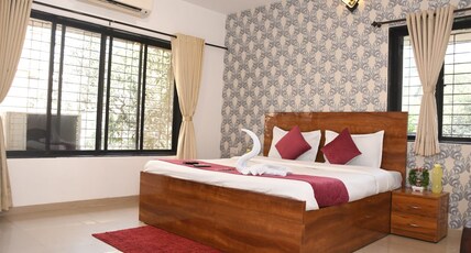 Tulsi Homestay Shared Rooms Room Type - Premium Room Gold