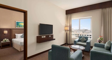 Ramada by Wyndham Dubai Deira Room Type - 1 King Bed, One-Bedroom, Suite, Non-Smoking