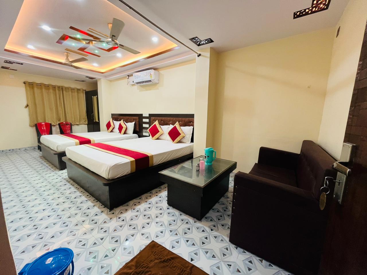 SS Hotel 50 Meters From Gaya Railway Station - Tap to explore photos