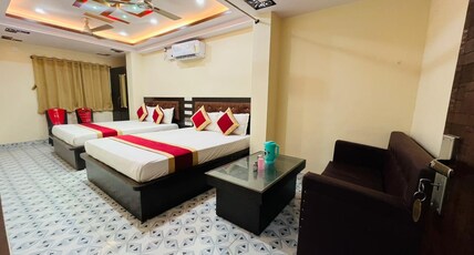 SS Hotel 50 Meters From Gaya Railway Station Room Type - Family Deluxe Room