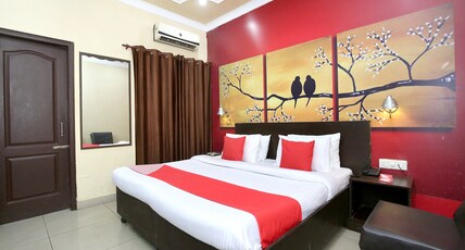 Hotel O Seemaz Room Type - Deluxe