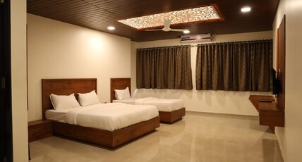 Mahalaxmi Executive Room Type - Family non ac room
