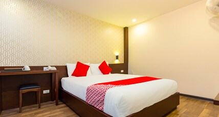 OYO 930 Thang Long Hotel Room Type - Standard Double Room