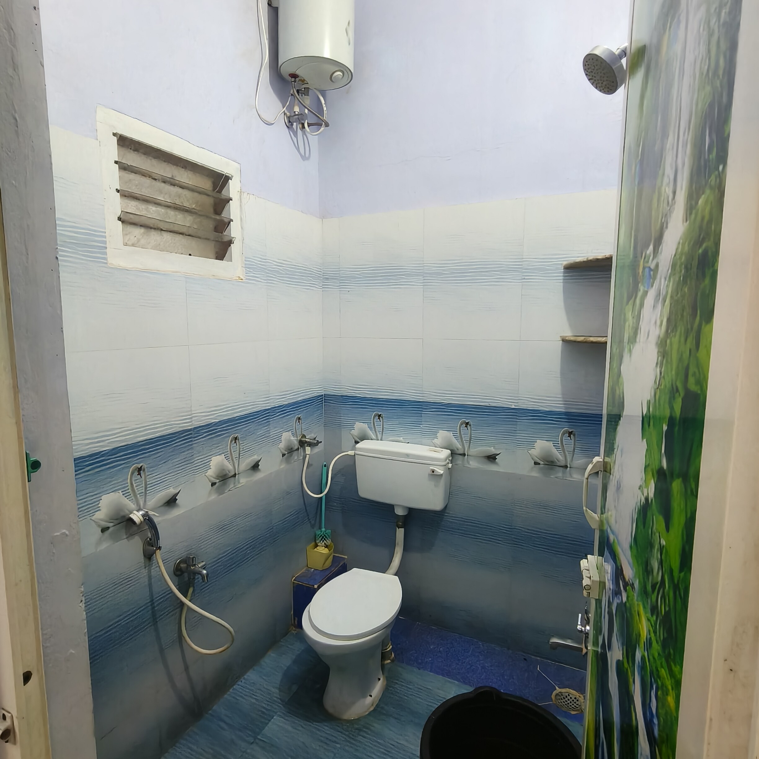 SM GARDENS Luxury Homestay Studio - Tap to explore photos