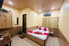 Hotel Sai Parikrama