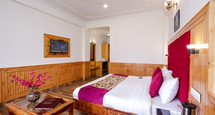 The Himalayan Paradise Room Type - Super Deluxe Room (With Mountain Facing private Balcony)