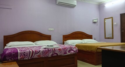 Hotel Sri Akshardham,Vaitheeswaran Koil Room Type - Family Room