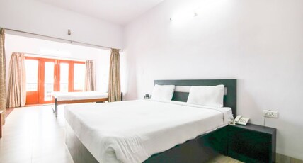 Hotel Mount n Mist Room Type - Quad Sharing Mountain View Room