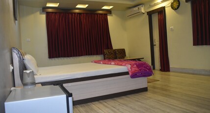 Hotel Mamoni Group Room Type - Deluxe Non AC Room
