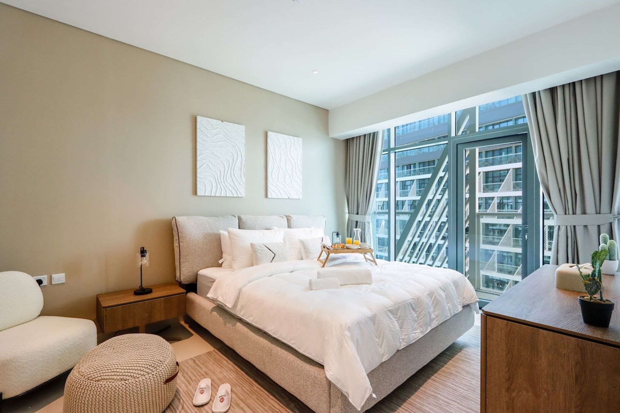 ELIVAAS Curated Beachfront 1BR | Seven Palm Rooftop Pool & Views - Tap to explore photos
